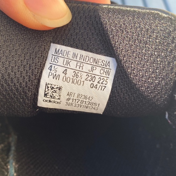 Shelltoe adidas - Picture 3 of 5